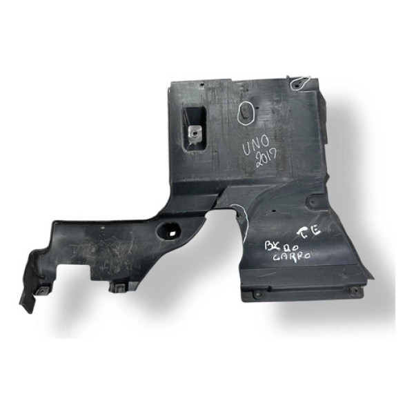 Capa Protetor Carter Esquerdo  Fiat  Uno Drive  2017 Detalhe