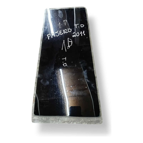 Vidro Fixo Traseira Direita Mitsubishi  Pajero Tr4 2.0 2011