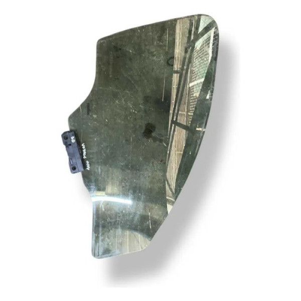 Vidro Lateral Dianteiro Direito  Volkswagen Voyage 2014 2015