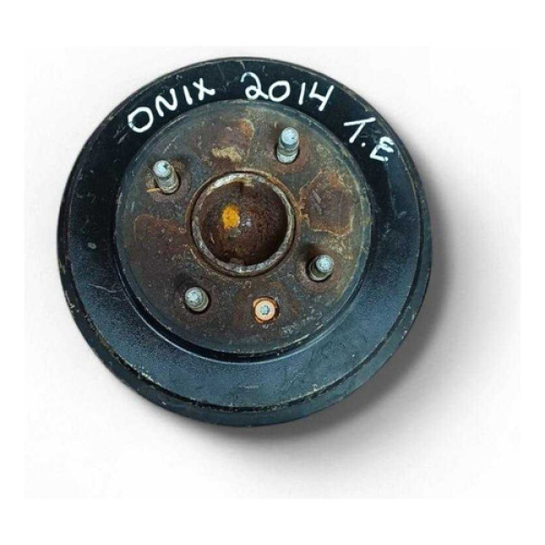 Roda De Cubo Traseira Esquerda Chevrolet  Onix 2014 A 2019