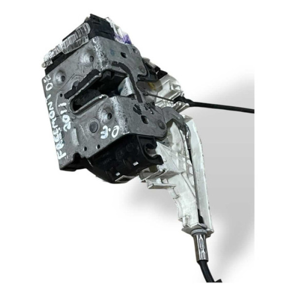 Fechadura Porta Dianteira Esquerda Fiat Freemont 2011/2012