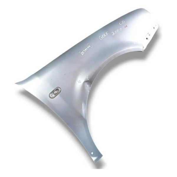 Paralama Lado Direito Volkswagen Golf 2000 A 2003 Detalhe