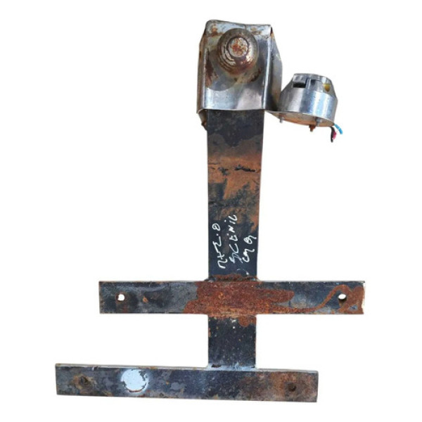 Engate Reboque Traseiro Renault Scenic 2.0 1999 2000 2001 Preto Com Ferrugem