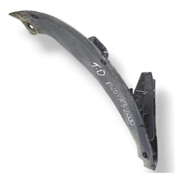 Guia Parachoque Traseiro Direito Audi  A3 1.8 1997/1998/1999