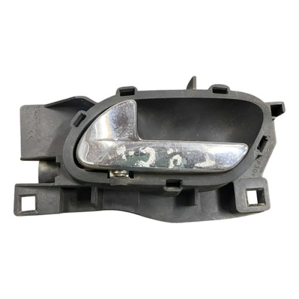 Maçaneta Interna Traseira  Direita Peugeot 208 2011 Traseira