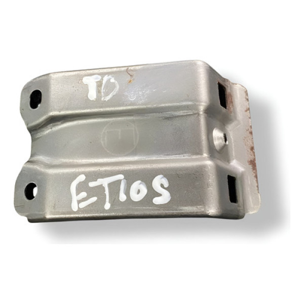 Suporte Puxador Porta Traseira Direita Toyota Etios 2015