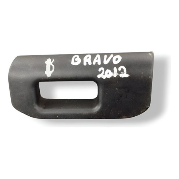 Acabamento Puxador Capô Fiat Bravo 2012 2013 2014 2015