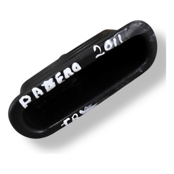 Puxador Porta Traseira Direita Mitsubishi Pajero 2011 430654 Dianteira