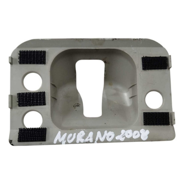 Plugue De Trava Porta Malas Nissan Murano 2008 905941aa0a  Prateado