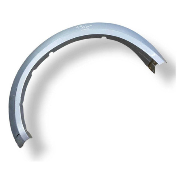 Alargador Dianteiro Esquerdo Mitsubishi L200 2010 Mn117441 Prateado