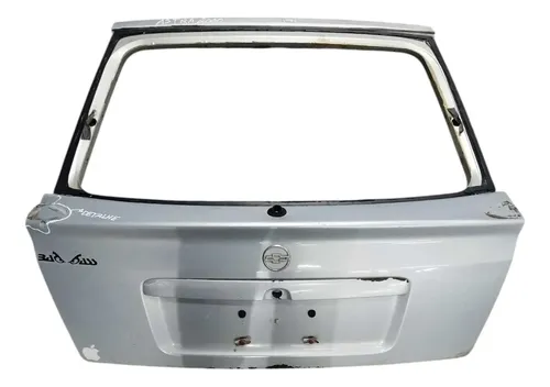 Tampa Traseira Porta Malas Chevrolet Astra 2000/2001 Detalhe Prateado