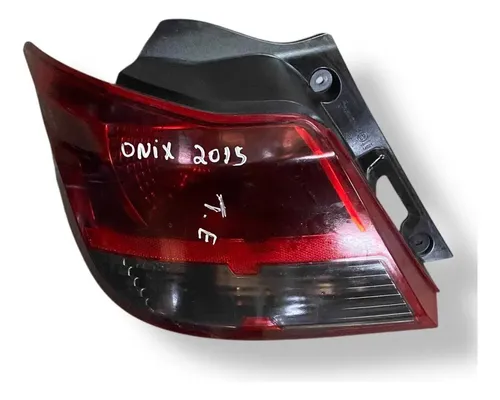 Lanterna Traseira Esquerda Chevrolet Onix 2014 2015 2016 17 Esquerdo/motorista Coral-claro